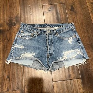 Cutoff Levi’s Shorts